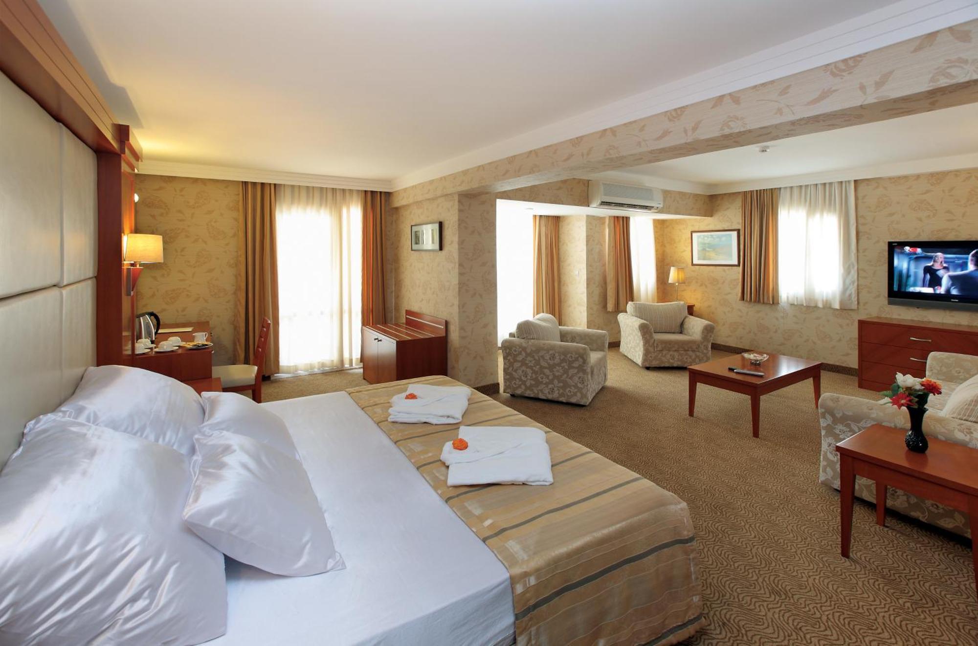 Julian Club Hotel Marmaris Rum bild
