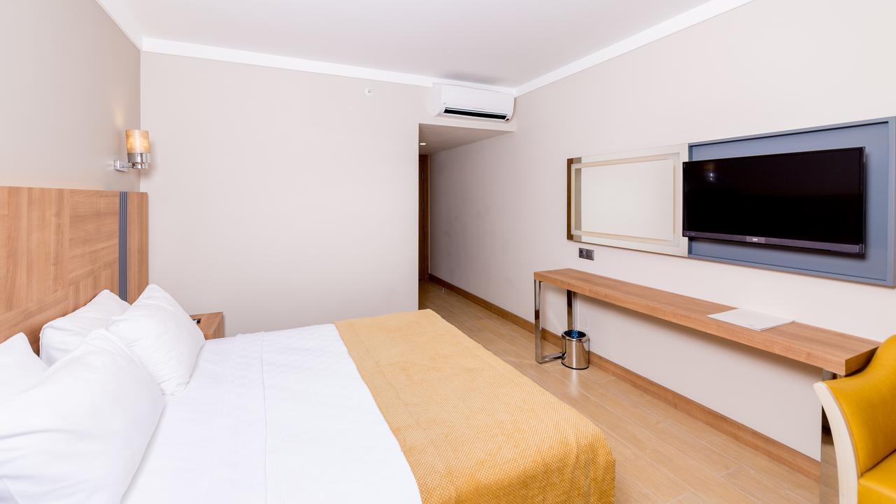 Julian Club Hotel Marmaris Exteriör bild